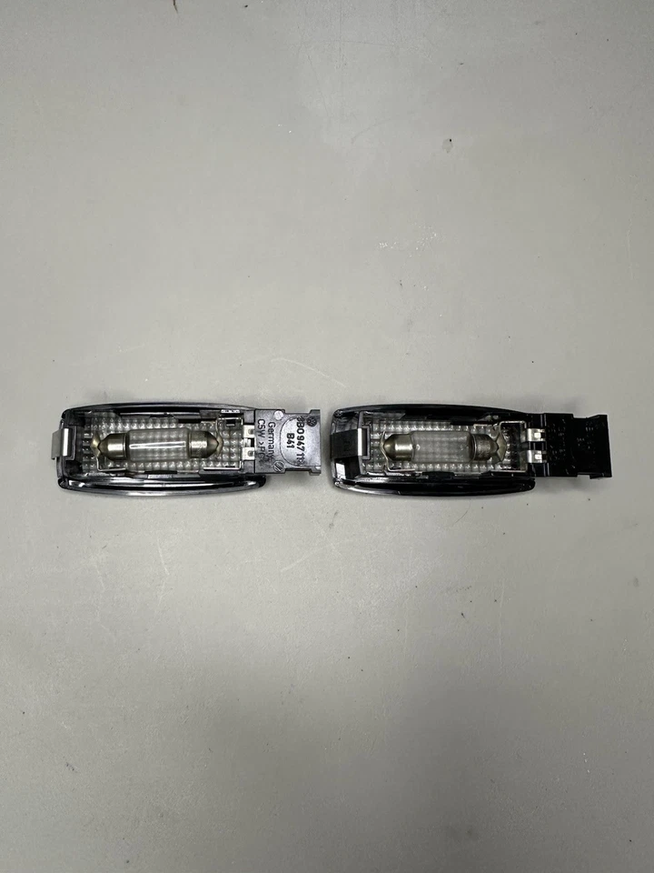 Par de luces domo parasol negras MK4 00-05 OEM Golf GTI R32 VW Jetta GLI 20th Foto 4 de 4