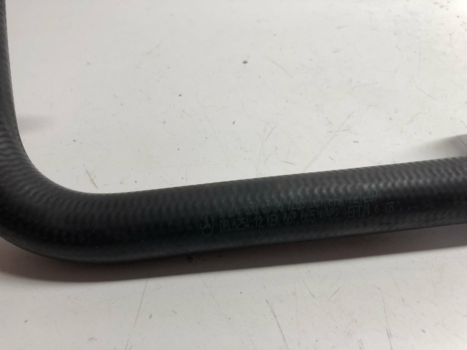 Mercedes-Benz E Coupe C207 Engine Water Coolant Pipe Hose 