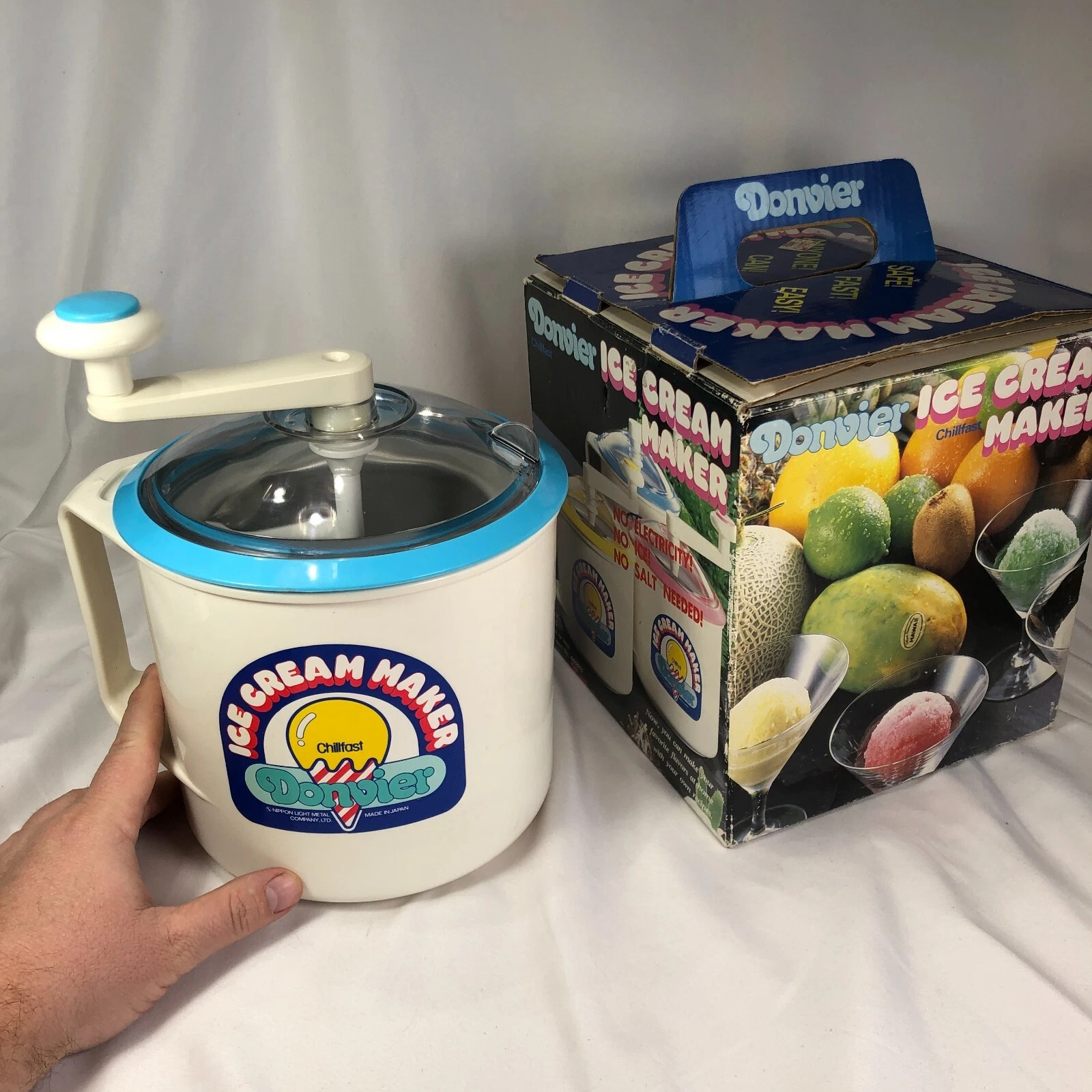 DONVIER CHILLFAST ICE CREAM MAKER 1 QUART - 2 pints - Blue RIM - Made in Japan