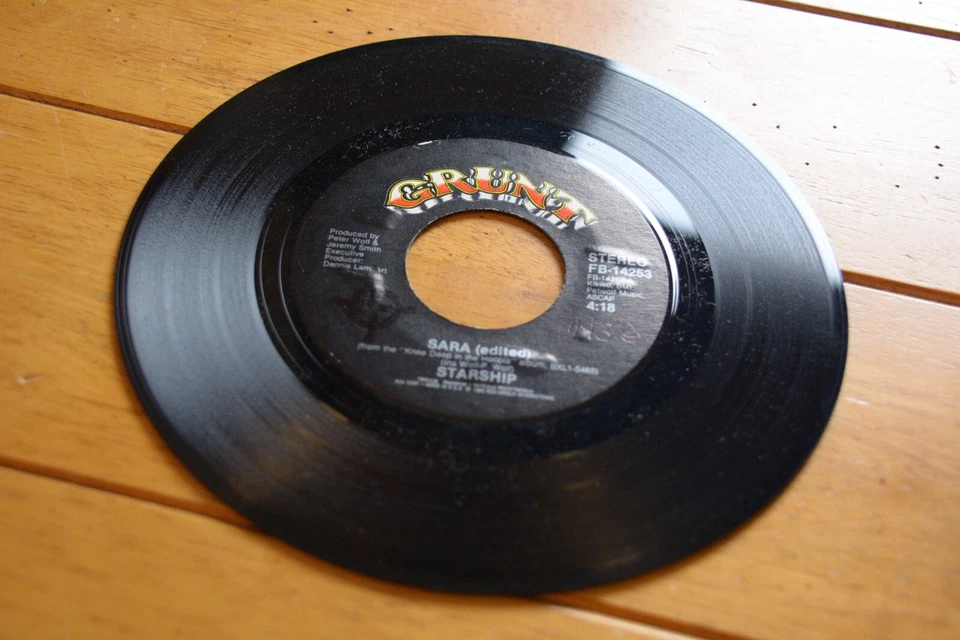 STARSHIP "HEARTS OF THE WORLD / SARA" 45 RPM 7" VG RECORD [D32-11] Foto 2 de 4