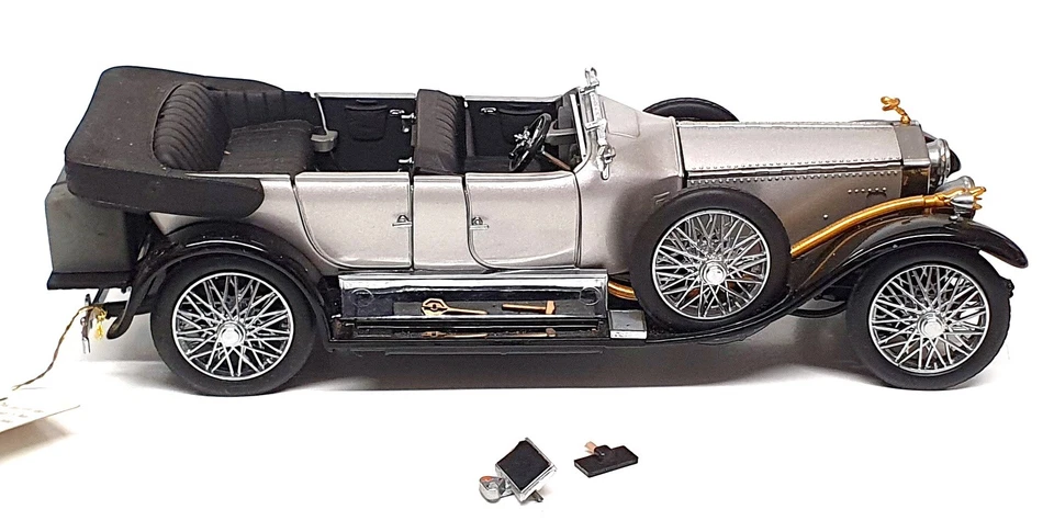 Franklin Mint 1/24 Scale 31025A - 1925 Rolls Royce Silver Ghost - Silver - Image 3 of 4