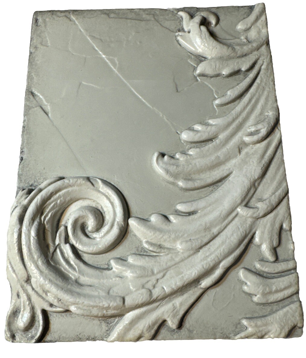 RARE Sid Dickens T-478 Baroque White Feather 3D Scroll Memory