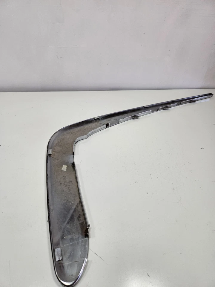 98-03 Jaguar XJ8 X308 Vanden Plas parachoques trasero derecho moldura cromada OEM 5 Foto 4 de 4