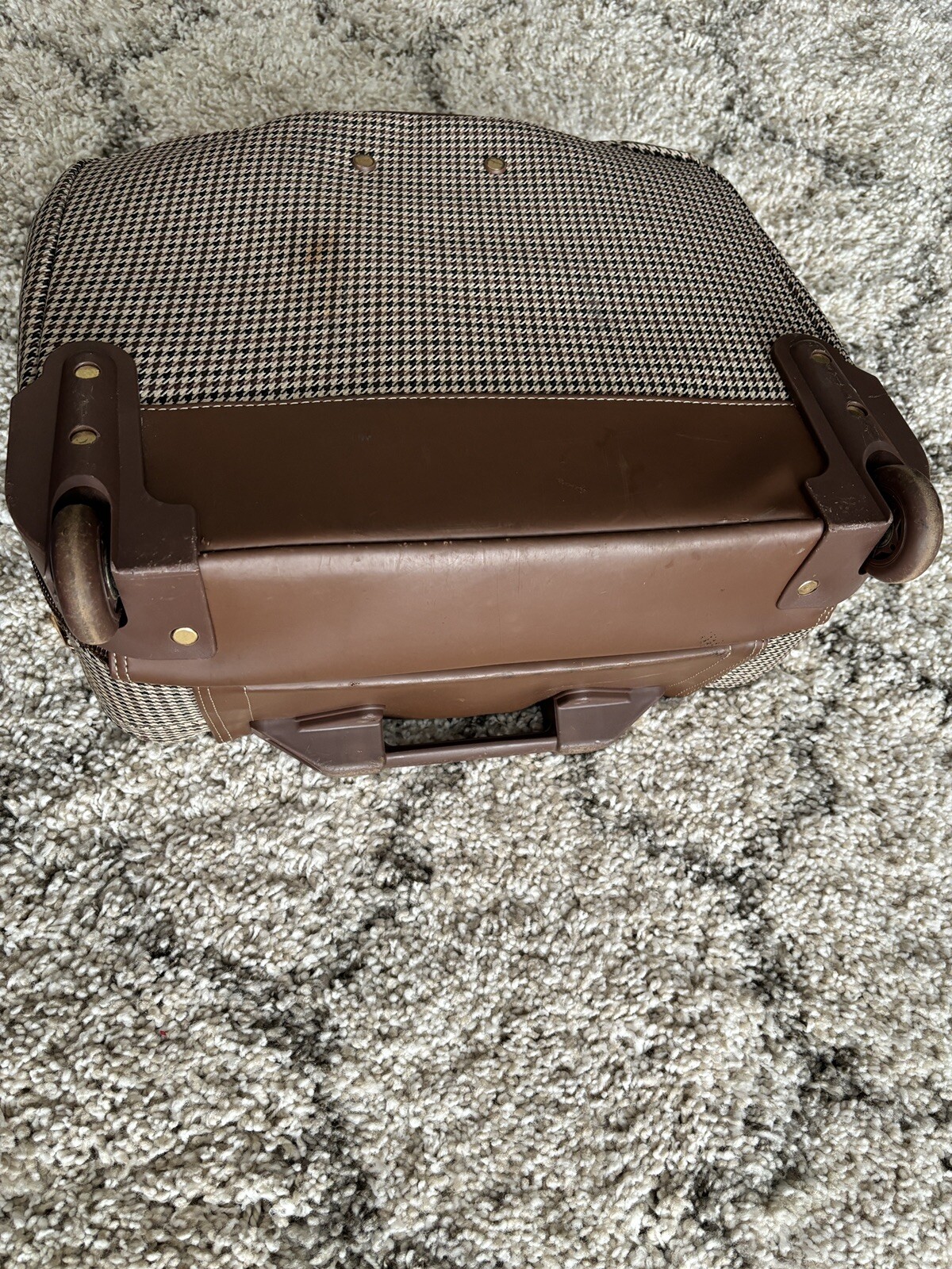 London Fog Cambridge Luggage Brown/Beige Wheeled Houndstooth Style Carry On