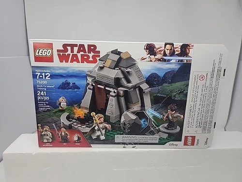 LEGO Star Wars: Ahch-To Island Training (75200)  Open Box as-is F17