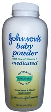 Johnson’s Baby Powder Medicated Aloe Vitamin E Zinc Oxide Corn Starch 15 OZ/VHTF