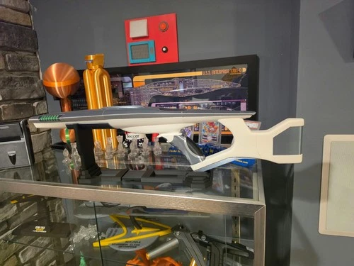 Star Trek - Discovery - 32 Century Great White Shark Phaser rifle!