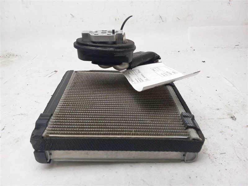 COREO EVAPORADOR CALENTADOR DE AIRE ACONDICIONADO para VOLKSWAGEN CC 2007 - 2016 OEM Foto 2 de 4