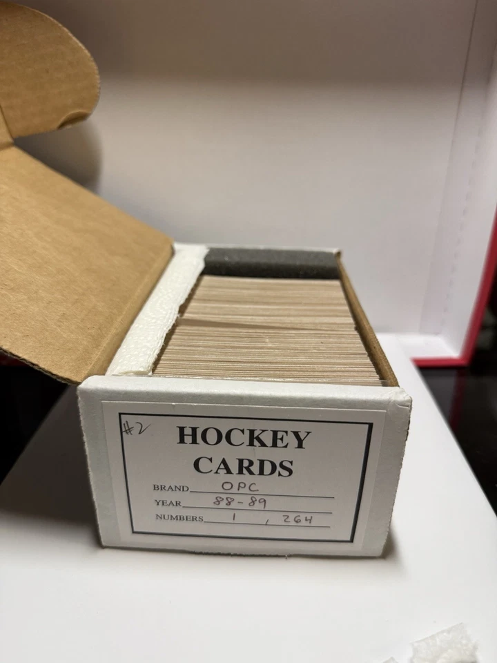 1988-89 y 1989-90 O-Pee-Chee Hockey Juegos Completos Casco, Sakic Rookies NrMt/Mt Foto 2 de 4