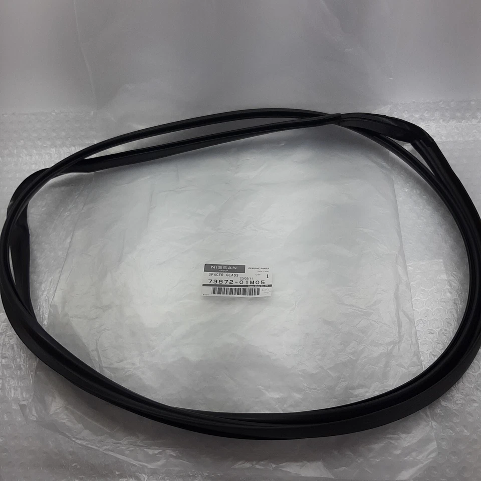 NISSAN 73872-01M05 PROTECTOR-GLASS 720DATSUN1979/01-1985/10 Genuine NEW - Изображение 3 из 4