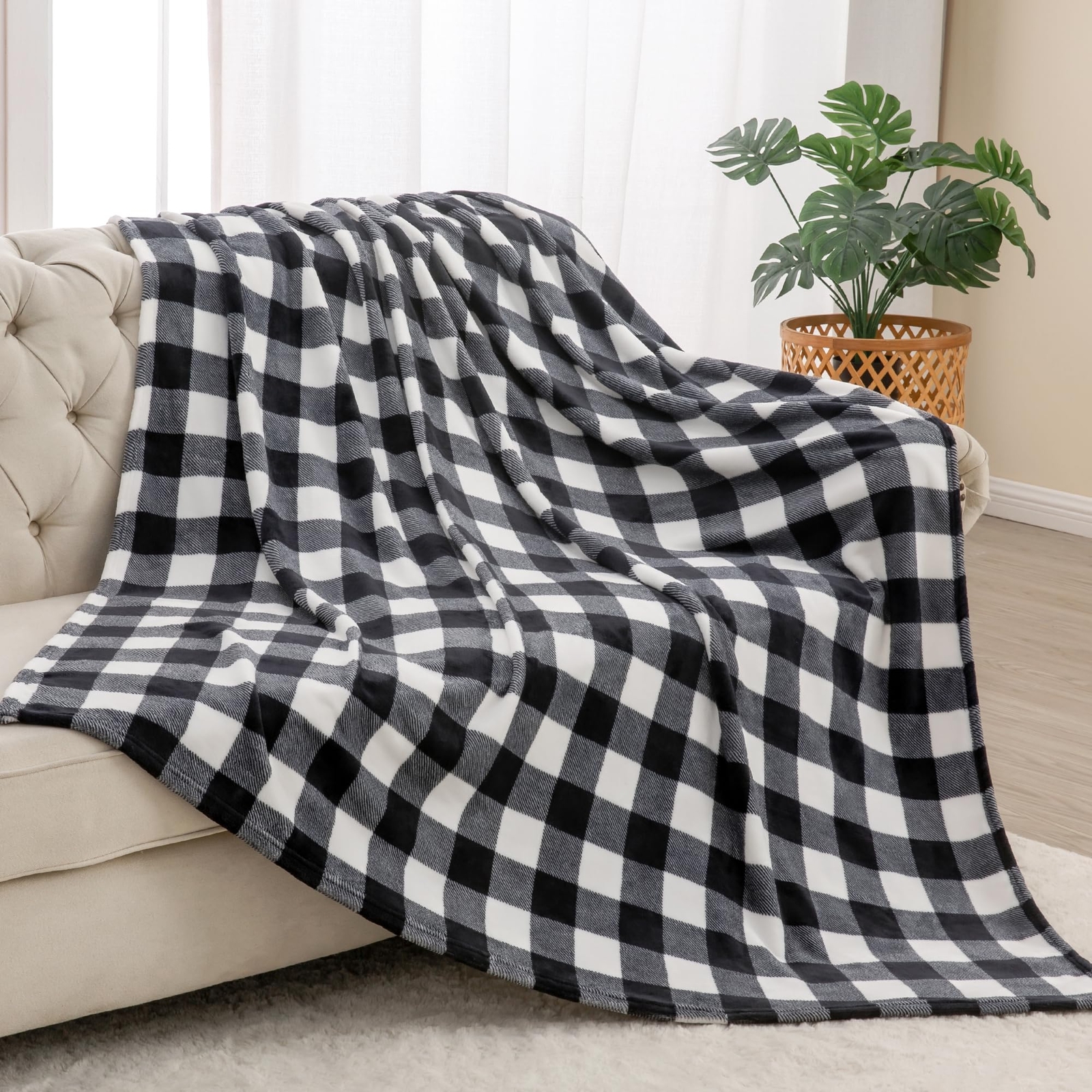 Fleece Throw Blanket for Couch Sofa Bed, Buffalo Plaid Decor Black and White ...