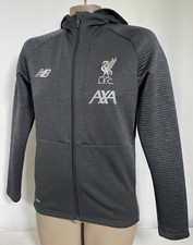 Liverpool FC New Balance Viaje Cremallera Completa Gris Chaqueta con Capucha Juniors GRANDE
