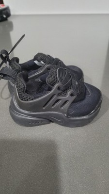 Nike Little Presto Size 4C Triple Black Toddler Shoes Sneakers.