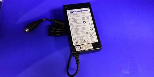 Original FSP FSP060-1AD101C Netzteil Ladegerät 12V 5A mit 4Pin LCD Monitor NEU