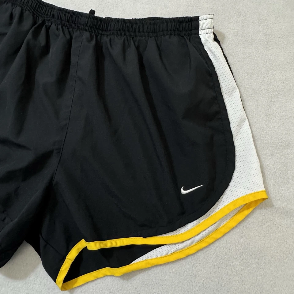 Nike Dri-FIT LIVESTRONG Girls Running Shorts LARGE 12 - 14 Athletic 3" Inseam - Image 4 of 4