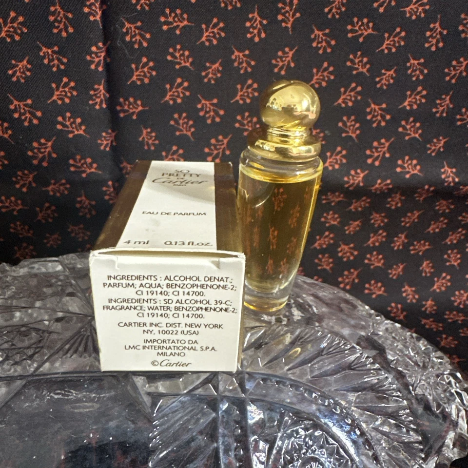 So Pretty De Cartier Para Mujer 0.13 OZ Eau de Parfum Splash Mini RARO Foto 3 de 3