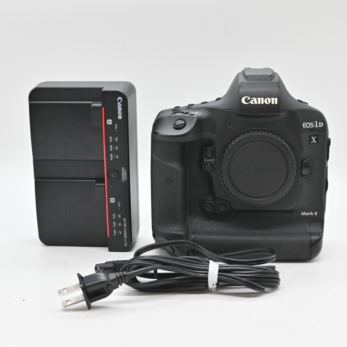 Canon EOS 1DX Mark II 20.2MP DSLR Camera Body[Exc+3 / Shutter