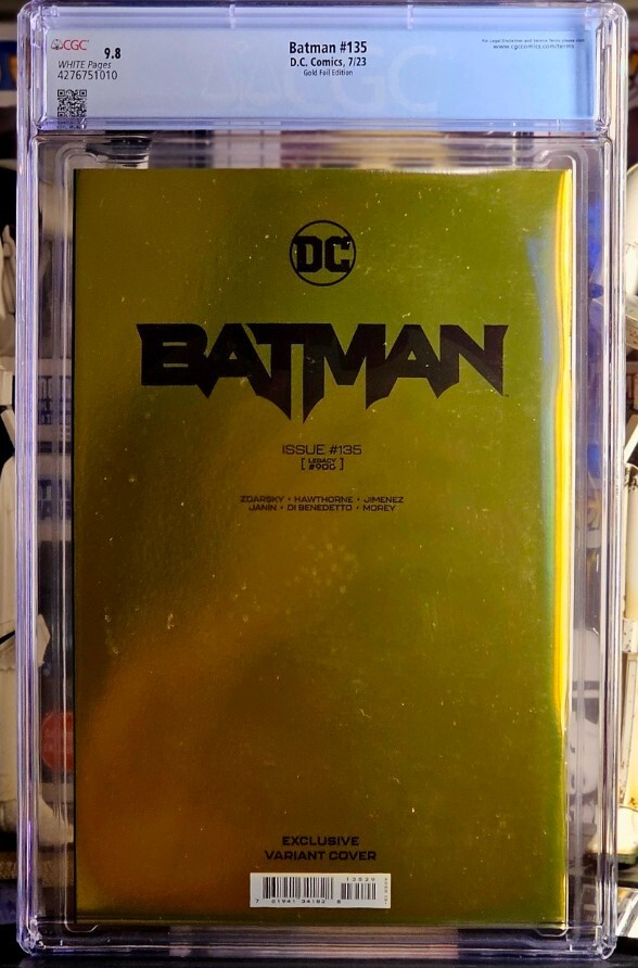 BATMAN #135 900TH ISSUE ~ GOLD FOIL ANIMATED SERIES LOGO VARIANT CGC 9. ...