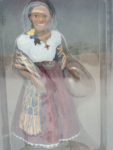 Josefina Montoya American Girl Doll Hallmark Figurine *READ* - Picture 4 of 4