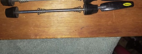 Mavic Quick Release Front Skewer - Picture 2 of 2
