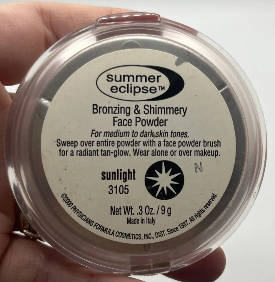 Physicians Summer Eclipse Bronzing & Shimmery Face Powder #3105 Sunlight  - Image 2 of 3