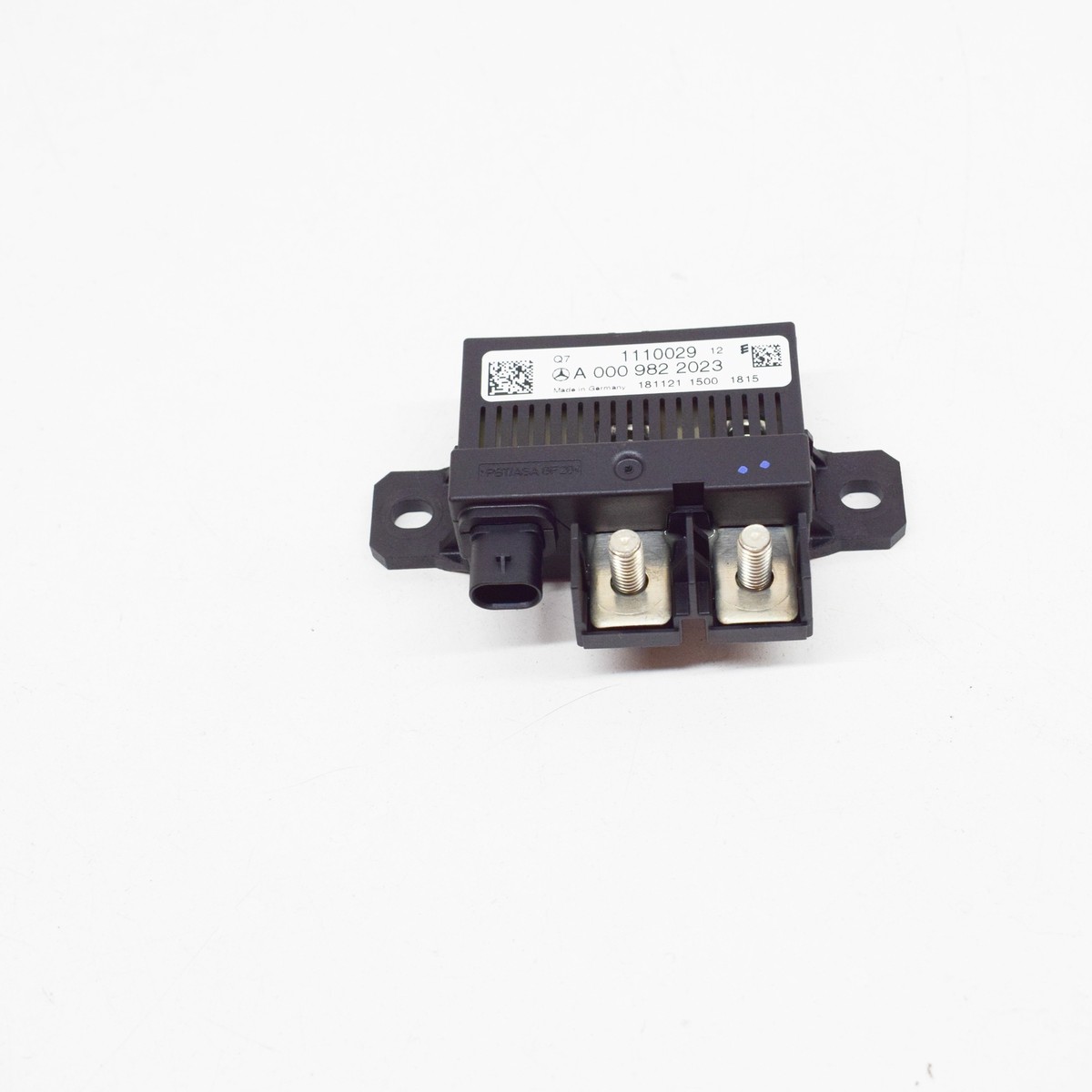 NEW MERCEDES-BENZ CLA C117 BACKUP BATTERY RELAY A0009822023