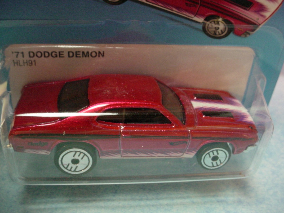 国内外の人気 GHOST MORE ONE spanky スパンキーフラッグ 8cm flag