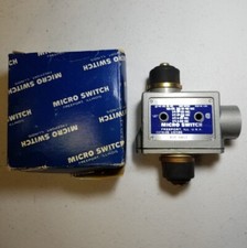 NEW HONEYWELL BZE-RNX1 MICRO SWITCH Limit Plunger, 15 AMP 250-480VAC, BZE Series