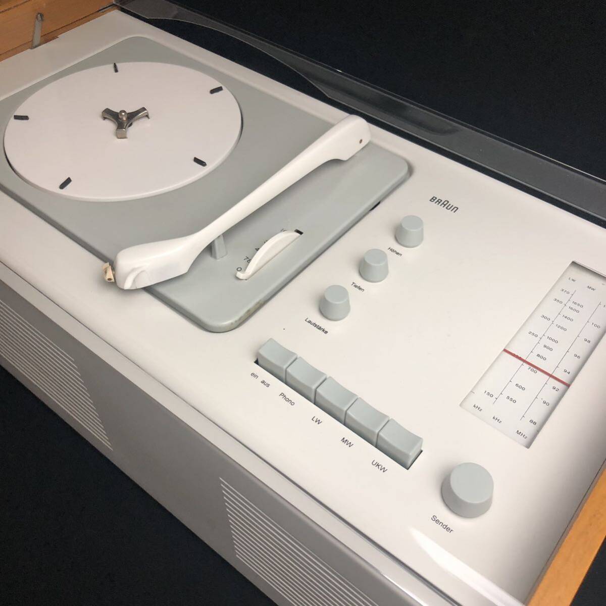 BRAUN SK5 ブラウン SK5 レコードプレーヤー Bluetooth組込 Braun SK5 Dieter Rams Vacuum Tube Radio Record Player 50Hz