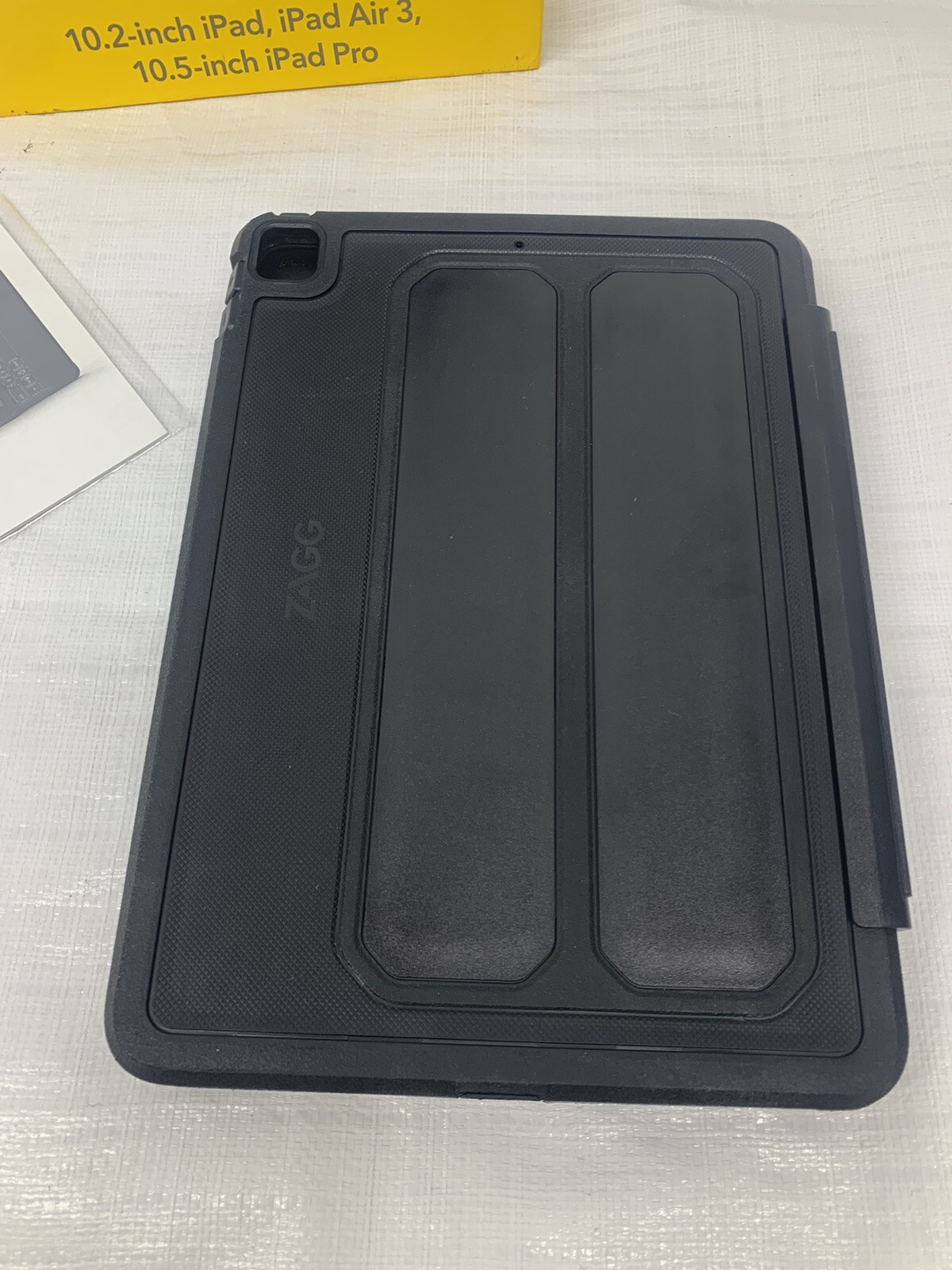 ZAGG Keyboard Rugged Book for Apple iPad (10.2in, 10.5-in Pro, Air 3) No Charger