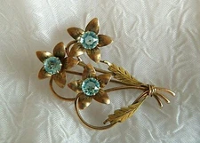 RAREST ANTIQUE OSTBY BARTON 10K YELLOW GOLD FLORAL BLUE ZIRCON PIN OB