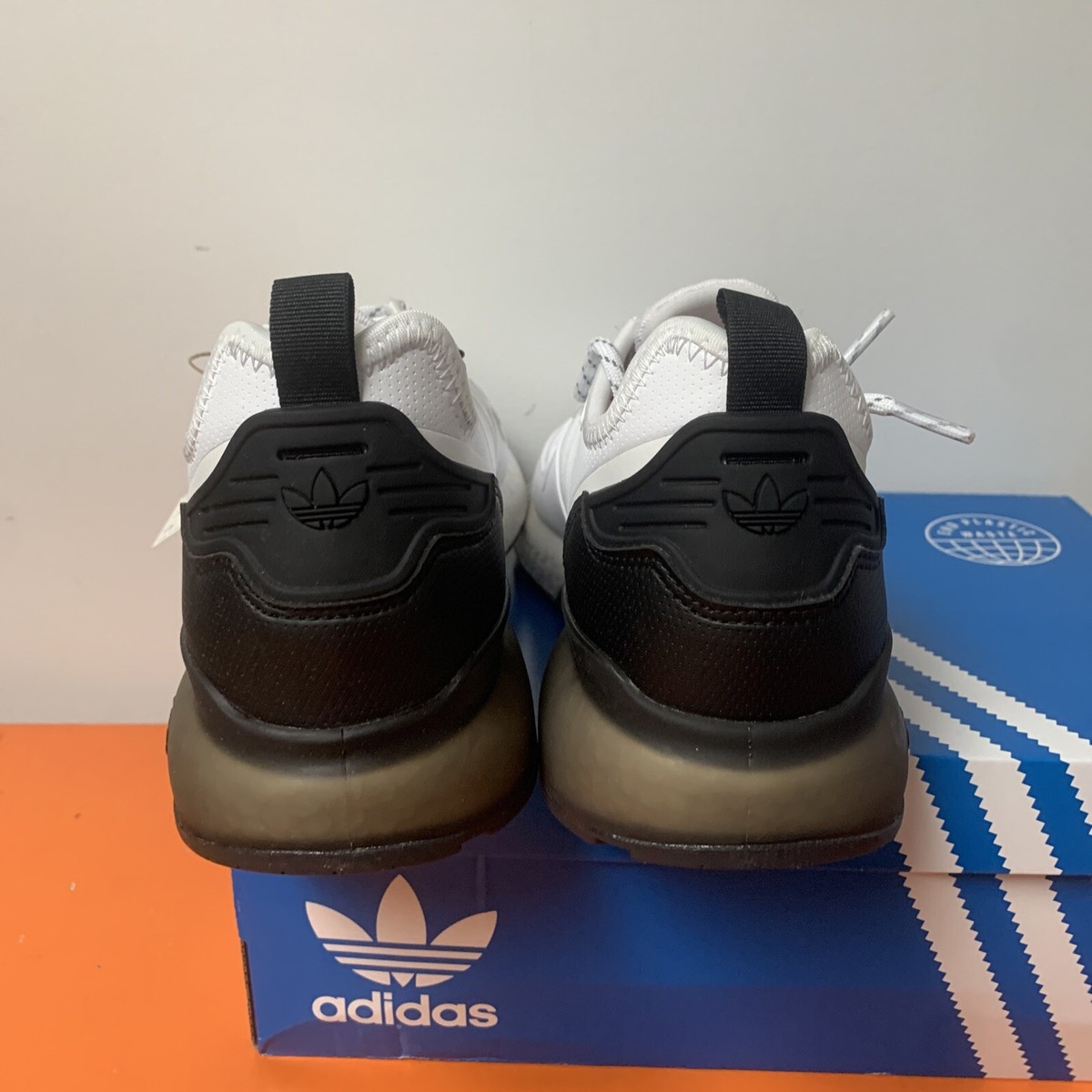 New Adidas Originals Men's ZX 2K BOOST Sneakers White/Black New Adidas Originals Men's ZX 2K BOOST Sneakers White/Black