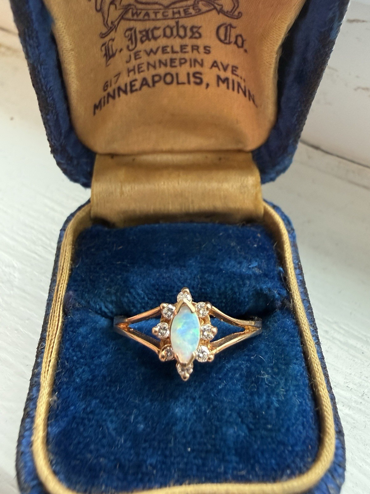 14k Solid Yellow Gold Opal Diamond Ring Vintage A… - image 1