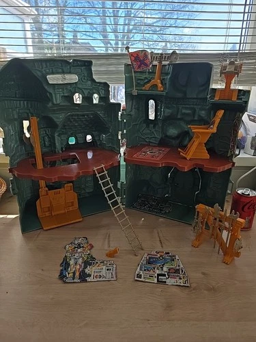Masters of the Universe Castle Grayskull He-Man Mattel 1980’s MOTU Vintage Toy