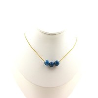 Steine Und MinéRaux. Halskette 3 Perlen Apatit 8 Mm. Kette Stahl Golden GefräSt
