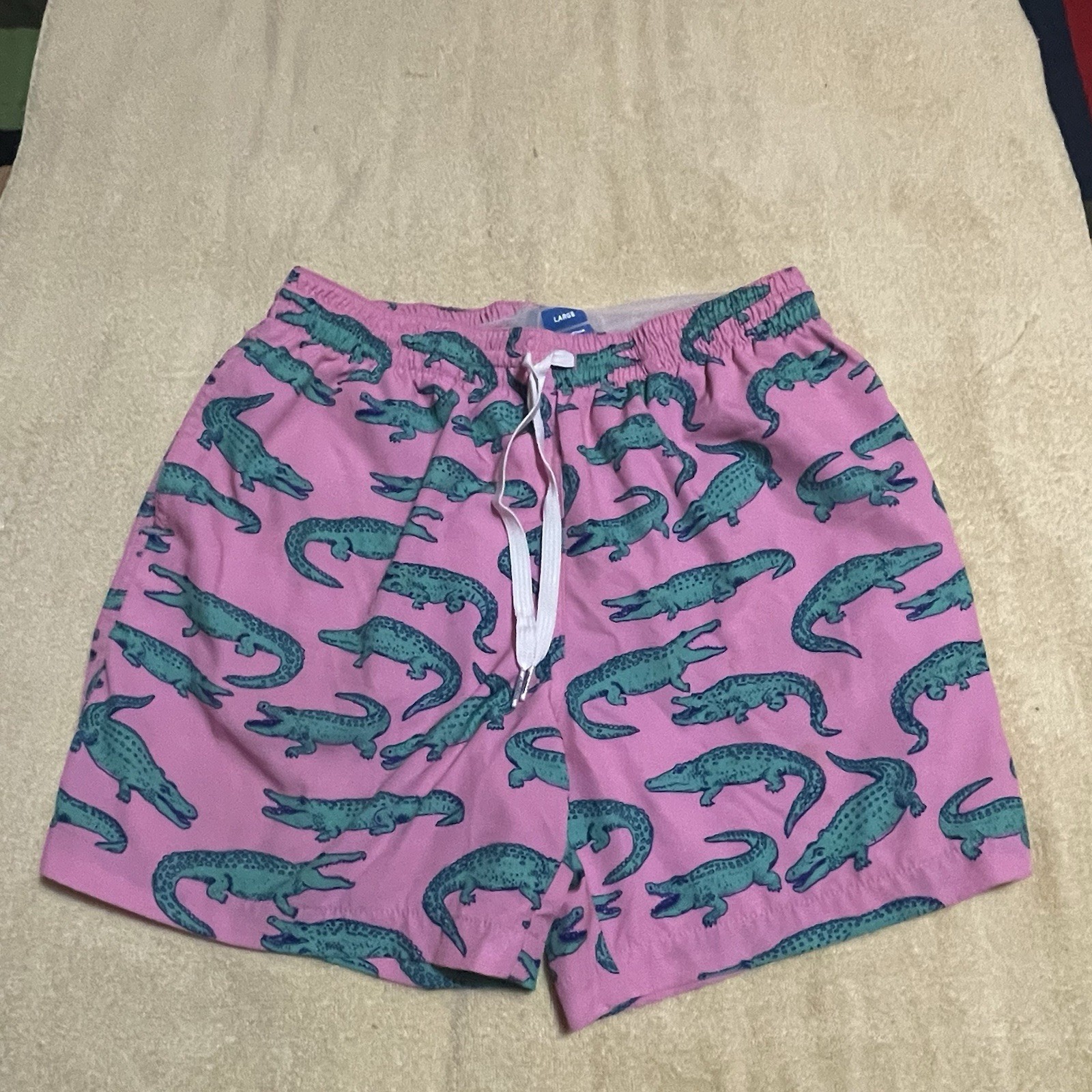 Chubbies Men Swim Trunks Shorts Large Pink Alligator Print Mesh Lined 5.5”