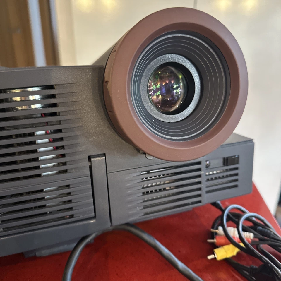 Vintage InFocus Systems LitePro 220 LCD Projector powers on working - Image 3 of 4