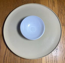 Vtg Tupperware Almond Dip n Serve Chip and Dip & Veggie Server Tray Missing Lid