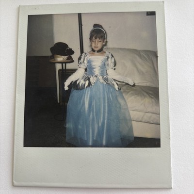 VINTAGE KID  GIRL DRESS CINDARELLA HALLOWEEN COLOR POLAROID PHOTO #1