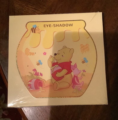Disney Winnie the Pooh Best friend Eyeshadow Palette Matte/Glitter/Shimmer