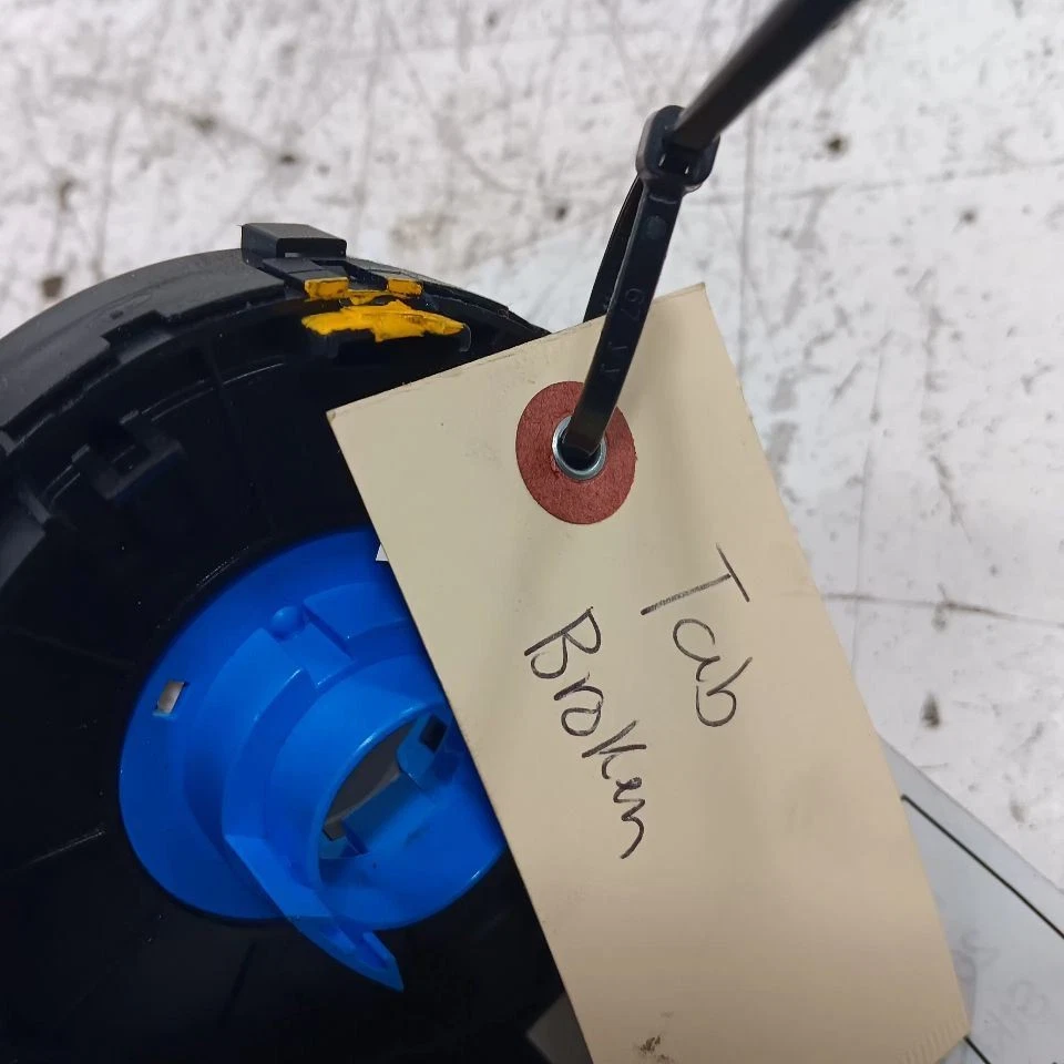 Reloj columna dirección Kia Forte resorte 2015 2016 2017 2018 Foto 3 de 4