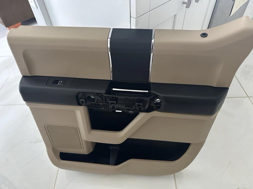 Set Front & Rear Interior Door Panels Ford F350 F250 Super Duty 2017-2019 - Image 2 of 4