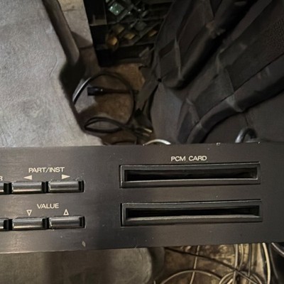Roland U220 U-220 Sound Module Synthesizer Rackmount Tested