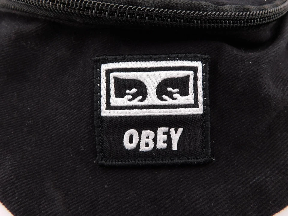 Obey Riñonera Negra Cintura Paquete Cinturón Bolso Cremallera Bolsillo Correa Ajustable Logo Parche Foto 2 de 4