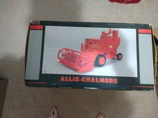 1/16 Allis Chalmers Super 100 All-Crop Harvester by SpecCast Preown 