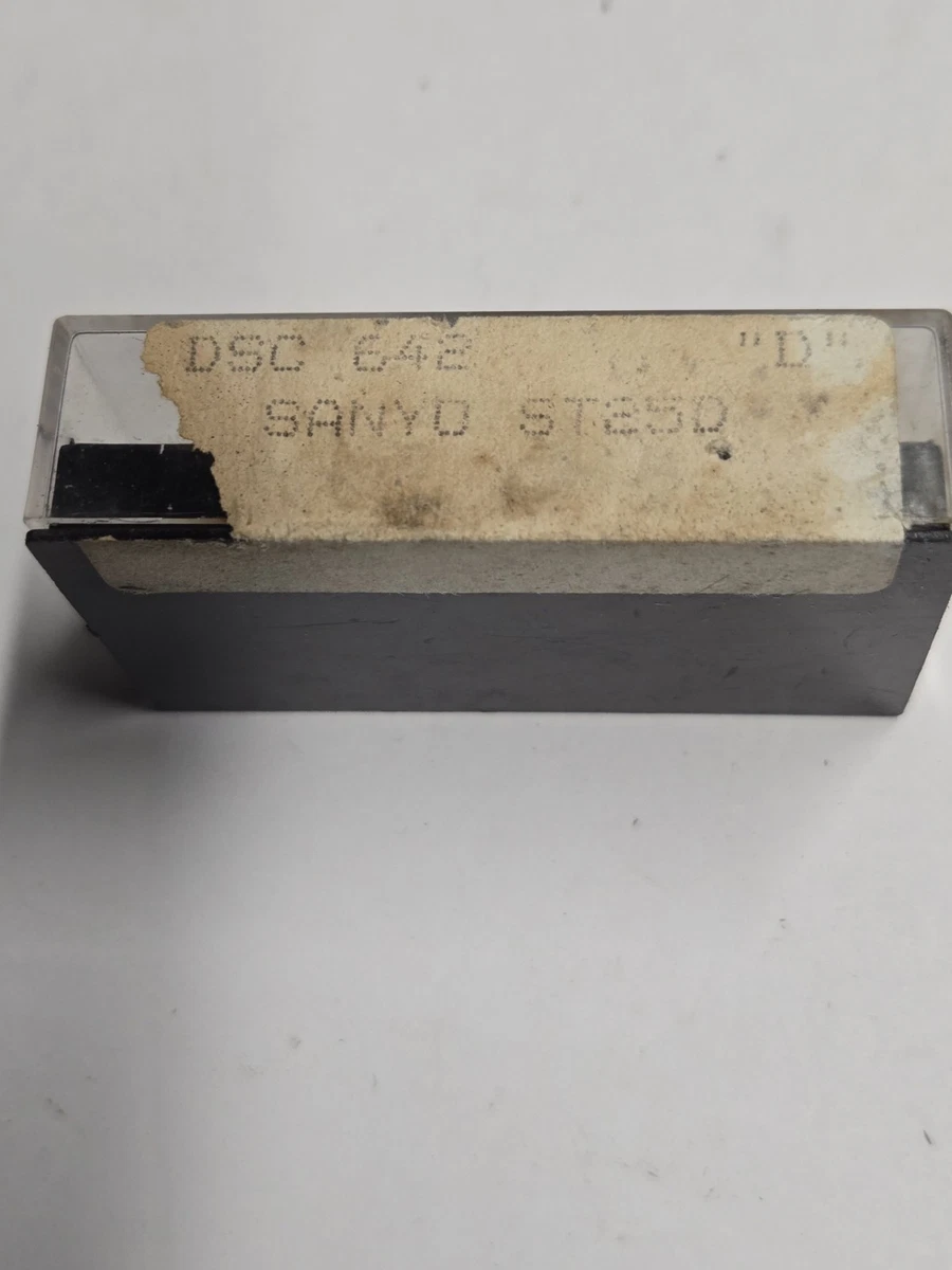 Tocadiscos vintage DSC 3522 Sanyo ST35D aguja lápiz óptico stock antiguo en caja