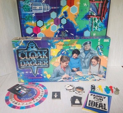 Cloak and Dagger Role Playing board game by Ideal complete Fast Shipping