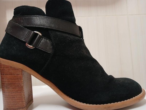Women Kurt Geiger Boots Black Suede 37.5