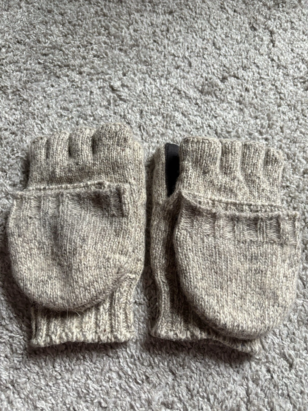 Fownes Women's Vintage Beige Wool Gloves