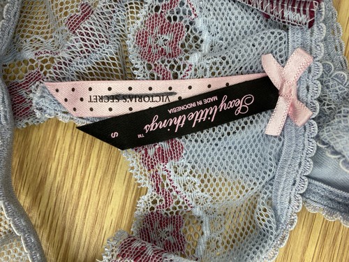 Tanga VICTORIA'S SECRET Sexy Little Things Azul Corbata Trasera De Colección Pequeño Azul - Imagen 5 de 8